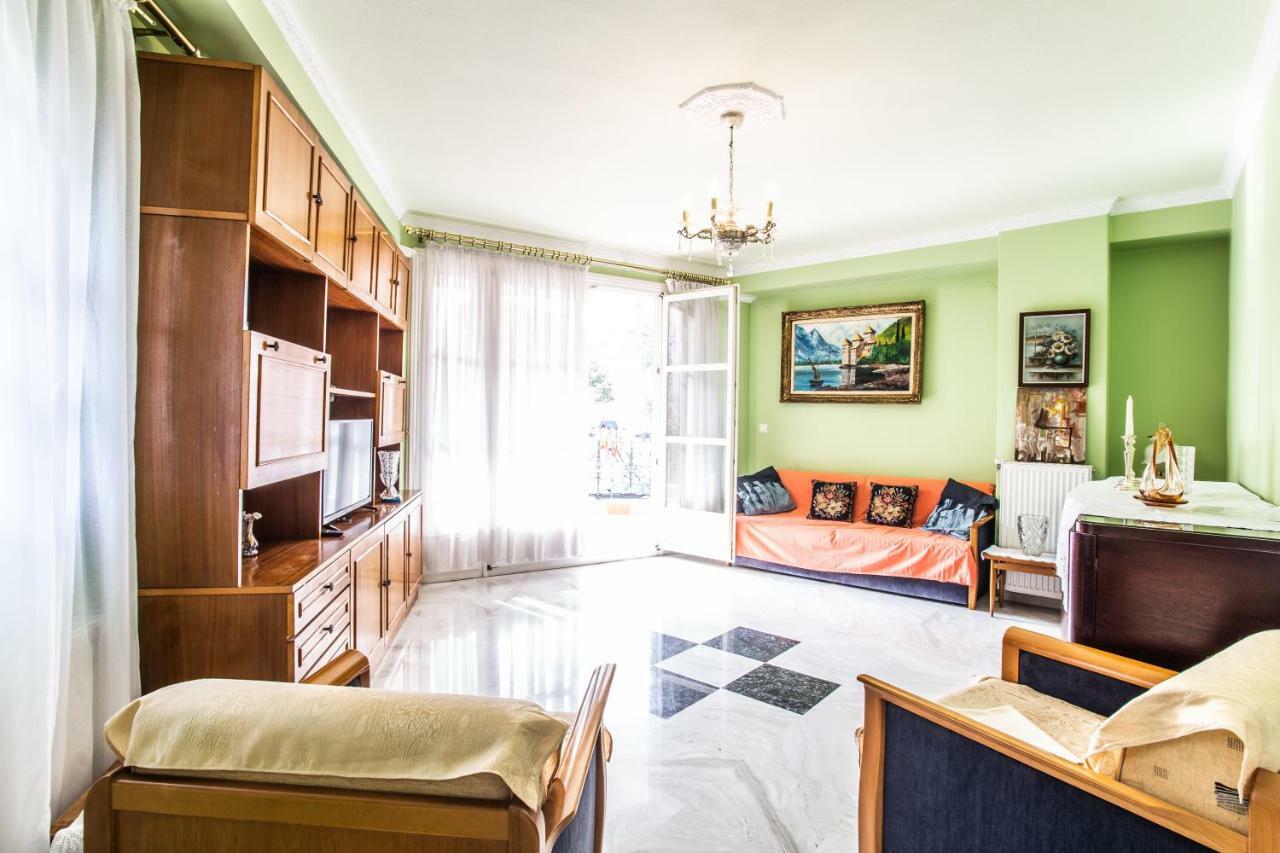 Apartment In Kalamaria Thessaloniki Exterior foto
